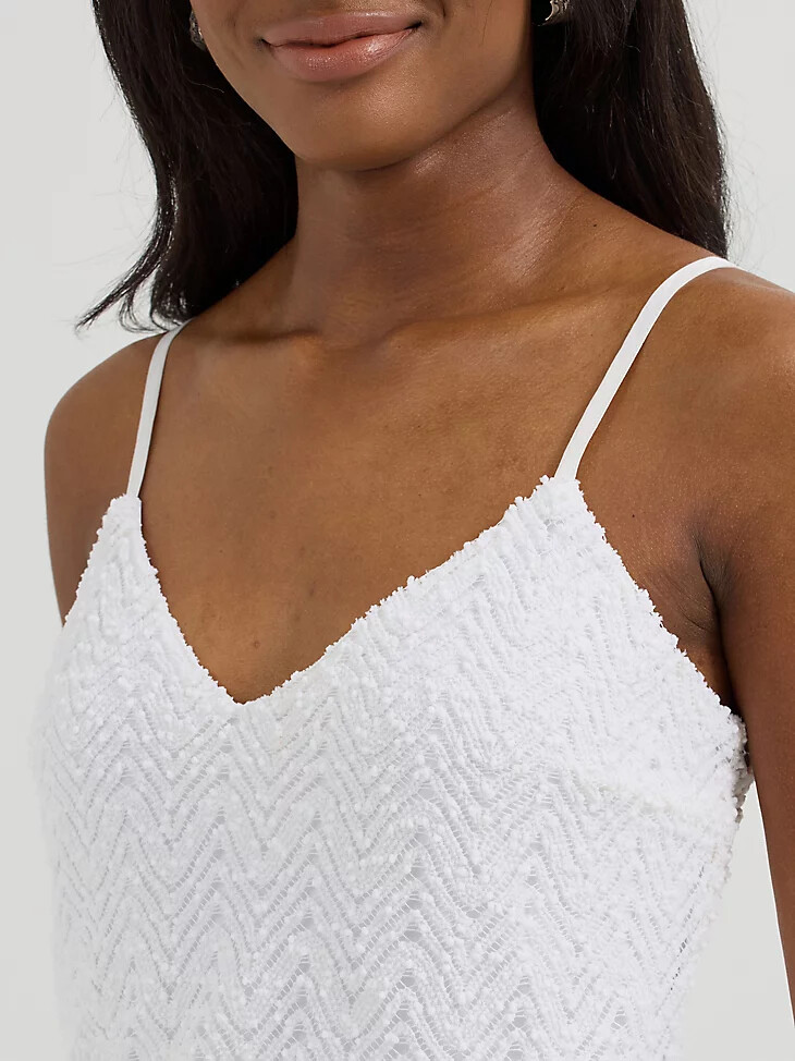 weißes strukturiertes minikleid mit stufenrock für damen