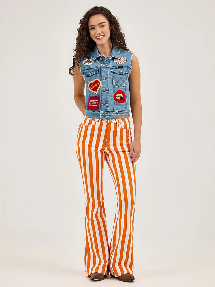 wrangler x whataburger damen-weste mit abgeschnittenen Ärmeln sonnengewaschen