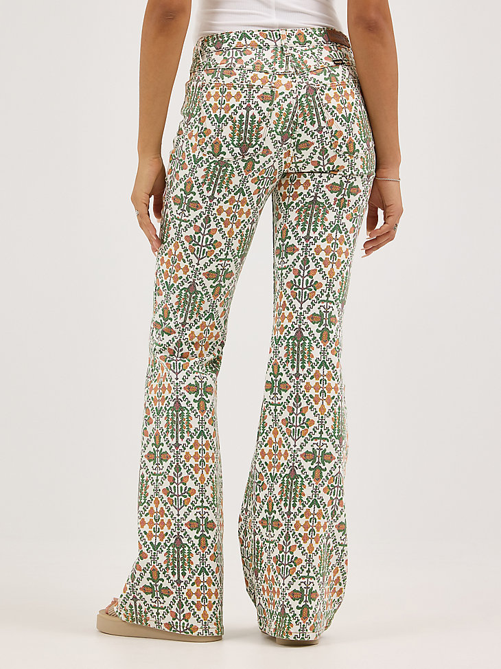 damen fierce flare jeans mit laserprint im vintage-gartenstil