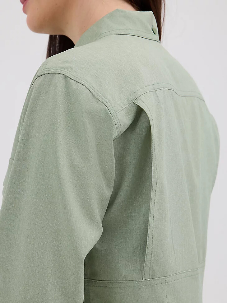 wrangler riggs workwear leichtes belüftetes arbeitshemd für damen heckengrün