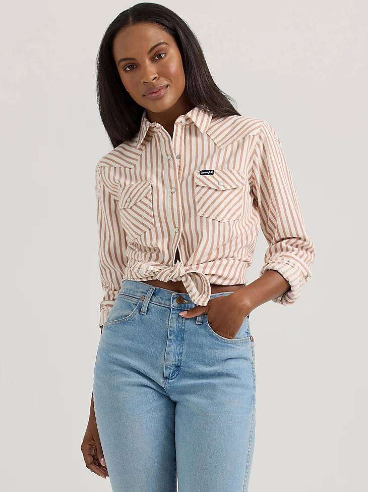 wrangler damen-westernhemd mit pferdeaugen-motiv schmal geschnitten mit druckknöpfen hellbraun