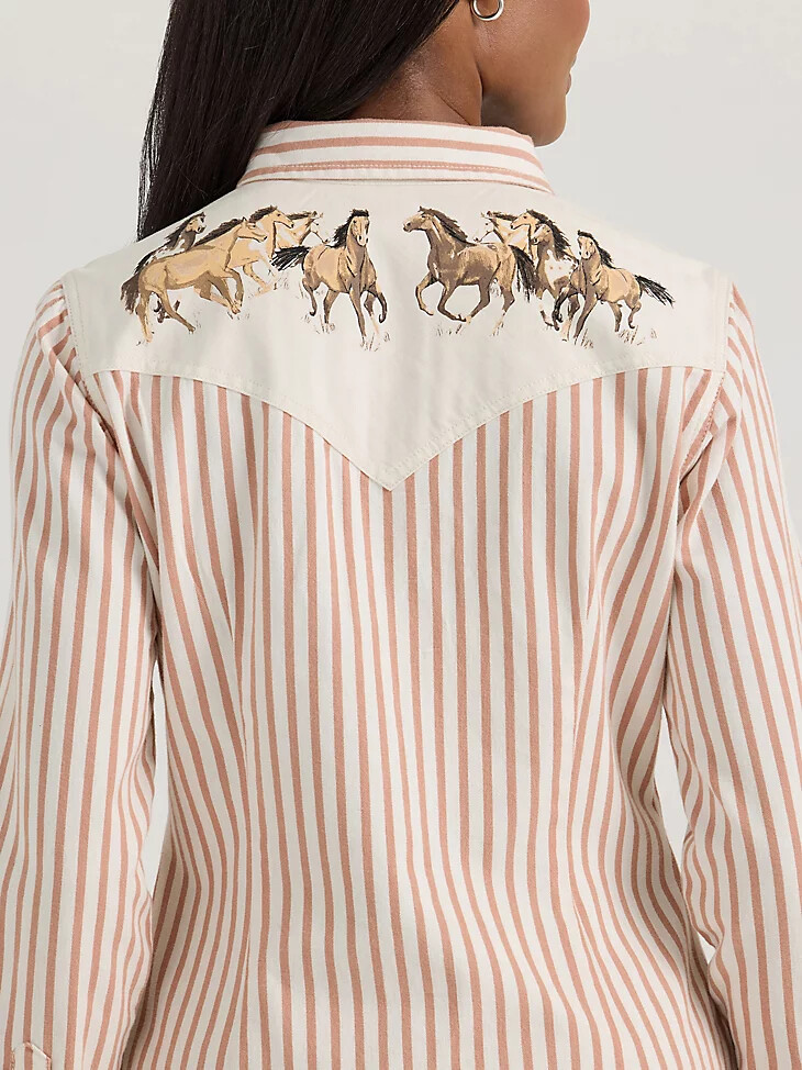 wrangler damen-westernhemd mit pferdeaugen-motiv schmal geschnitten mit druckknöpfen hellbraun