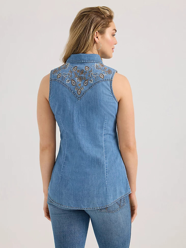 Ärmelloses verziertes jeanshemd von wrangler für damen mit druckknöpfen mittlere waschung