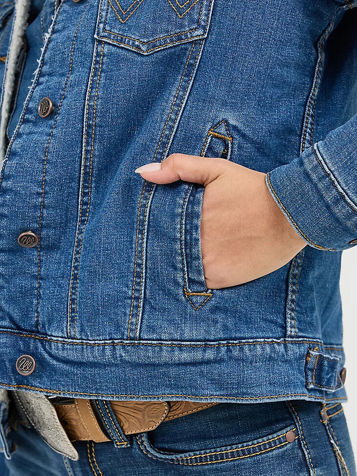 wrangler retro damen-western-jeansjacke mit sherpa-futter
