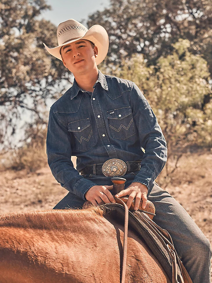cowboy cut langarm-western-arbeitshemd aus denim mit druckknöpfen dunkelblau