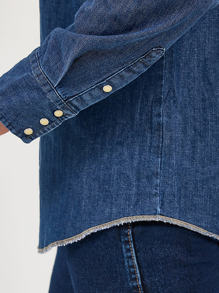 cowboy cut langarm-western-arbeitshemd aus denim mit druckknöpfen dunkelblau