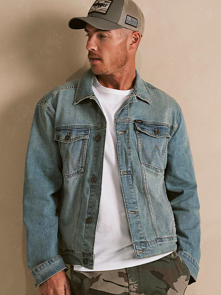 wrangler classic denim truckerjacke für herren vintage indigo