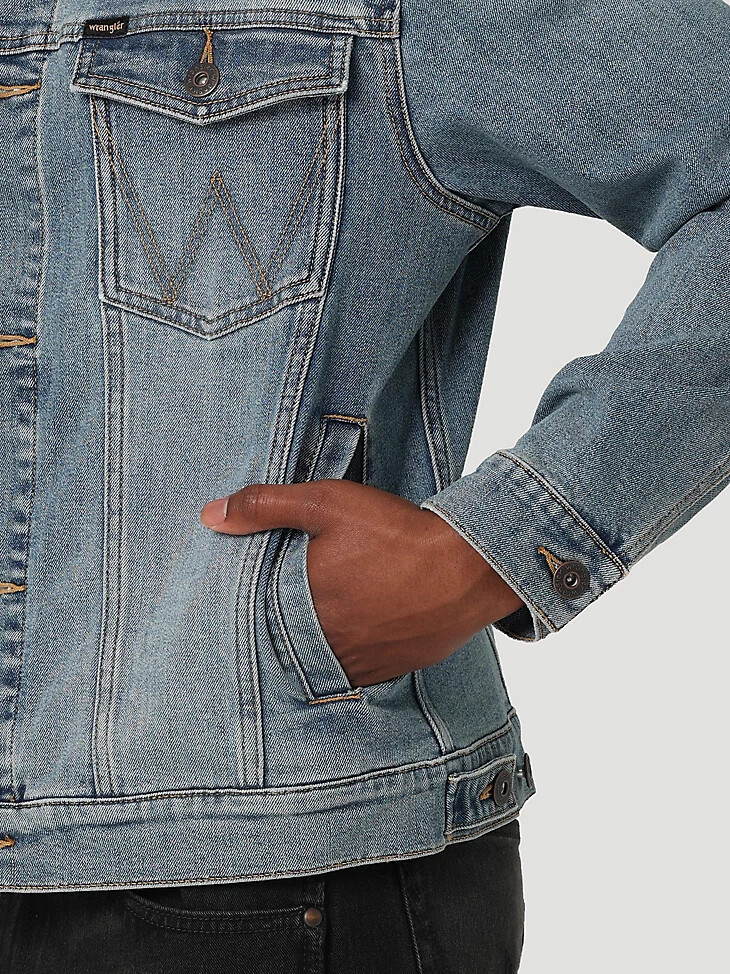 wrangler classic denim truckerjacke für herren vintage indigo