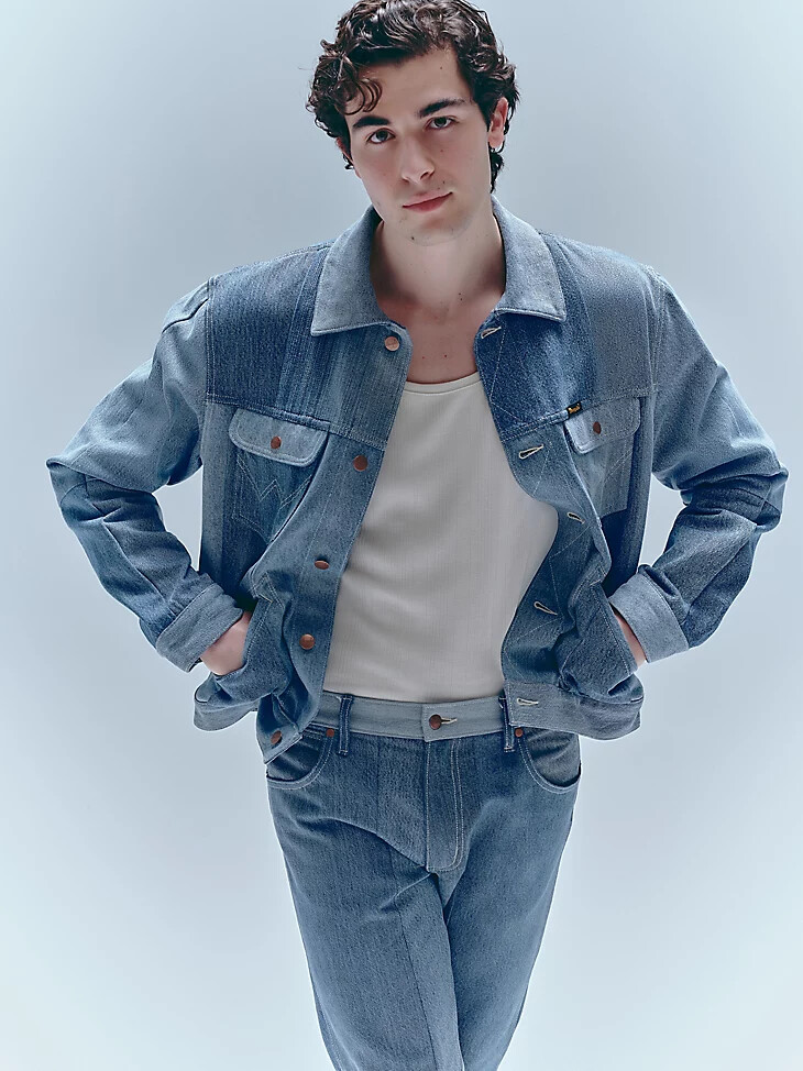 wrangler x beyond retro icons jacke hell gewaschen