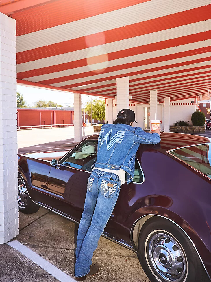 wrangler x whataburger laser denimjacke rodeo dust fade