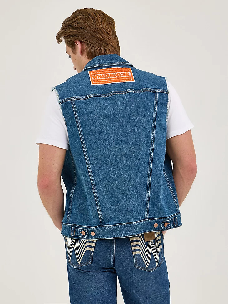 wrangler x whataburger herren-weste mit abgeschnittenen Ärmeln rodeo dust fade