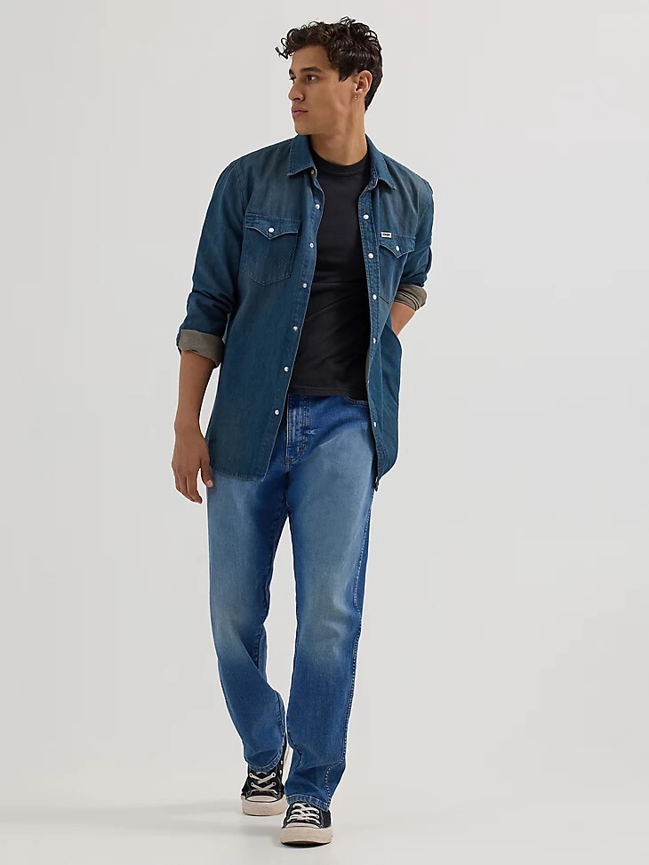 herren-jeans mit entspannter schmal zulaufender passform größe seventeen