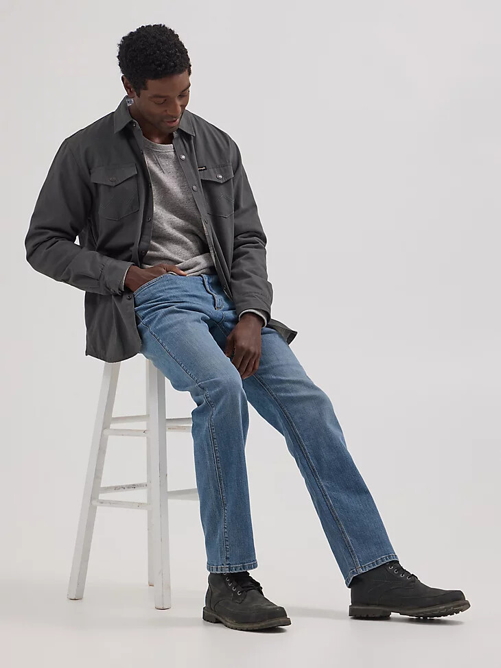 peak comfort herrenjeans mit normaler passform grasfarben