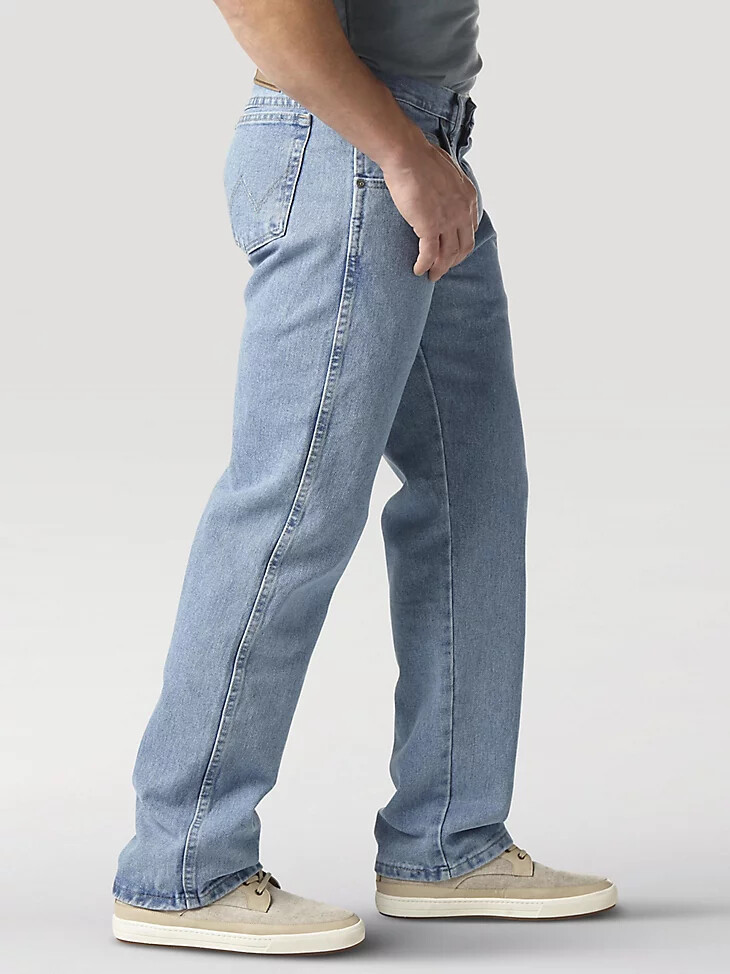 wrangler rugged wear relaxed fit jeans vintage indigo