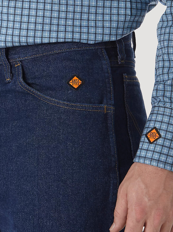 wrangler fr flammhemmende jeans mit relaxed fit vorwÄsche