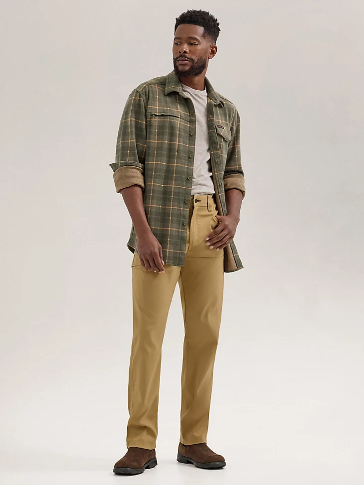 wrangler atg herren cliff side utility pant kelp