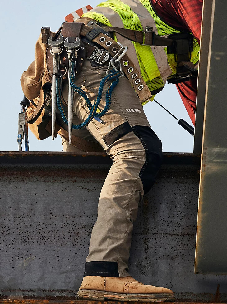 wrangler riggs workwear technische zimmermannshose dunkelkhaki