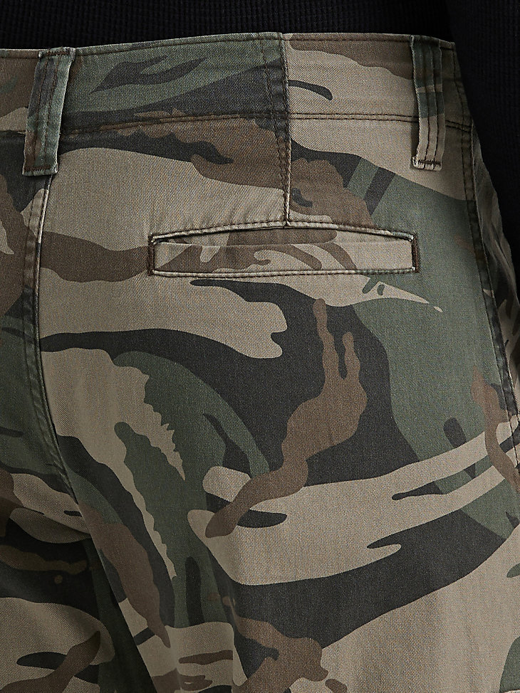 wrangler herren five star premium relaxed fit flex cargohose grün braun camo