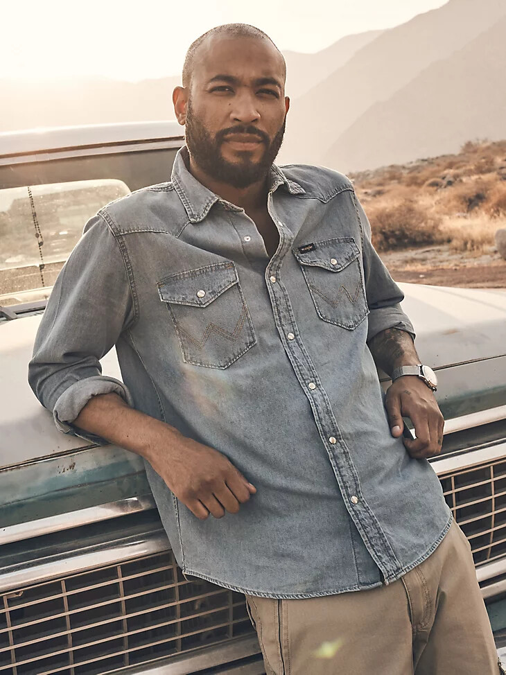 herren-denimhemd „cowboy wash mit lake wash-farbe