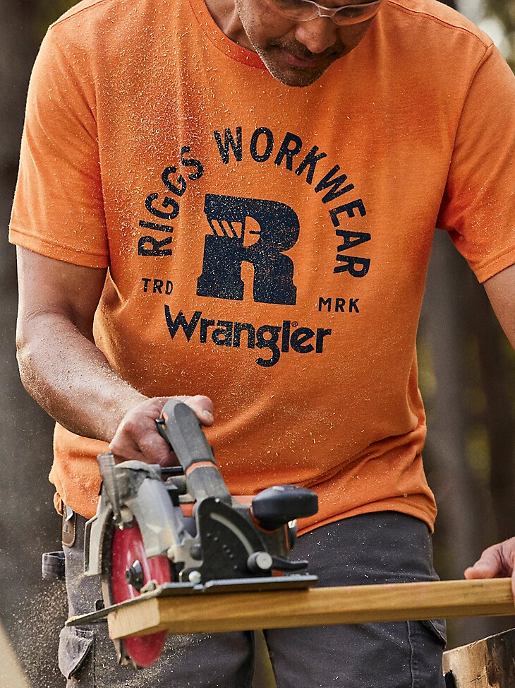 wrangler riggs workwear relaxed front graphic t-shirt harvest pumpkin