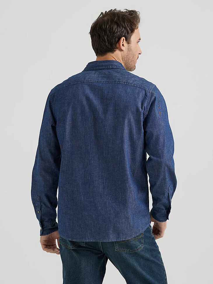 wrangler herren-langarmhemd aus twilldenim rinse
