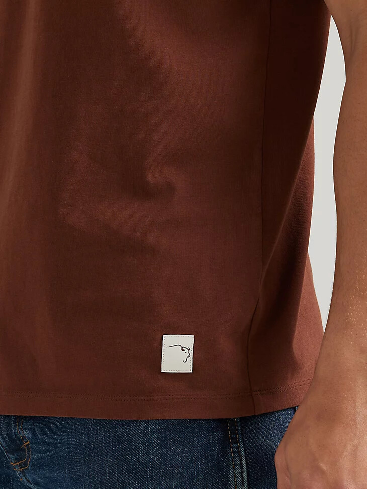wrangler x buffalo trace herren-t-shirt „oak aged in braun mit narbung