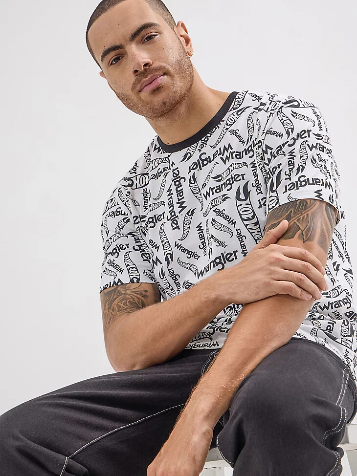 wrangler x hot wheels herren-t-shirt mit logo strahlend weiß