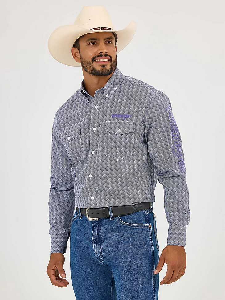 wrangler herren-langarmhemd mit logo und print knopfleiste marineblau-orchidee