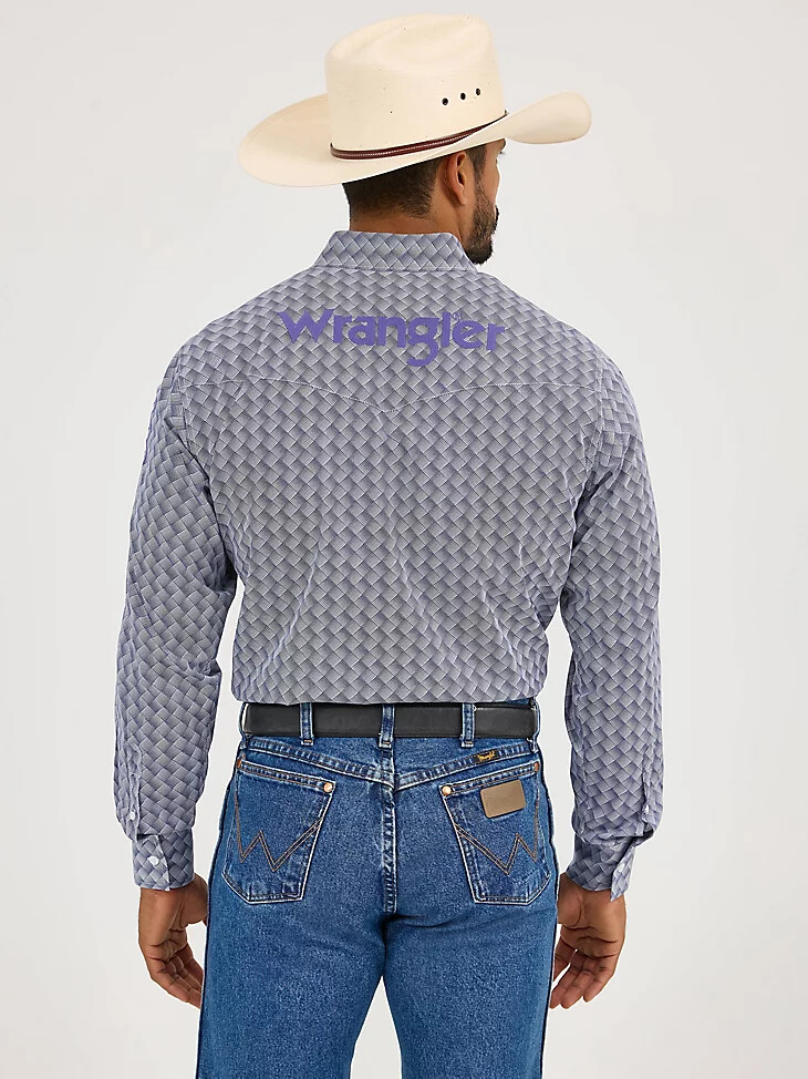 wrangler herren-langarmhemd mit logo und print knopfleiste marineblau-orchidee