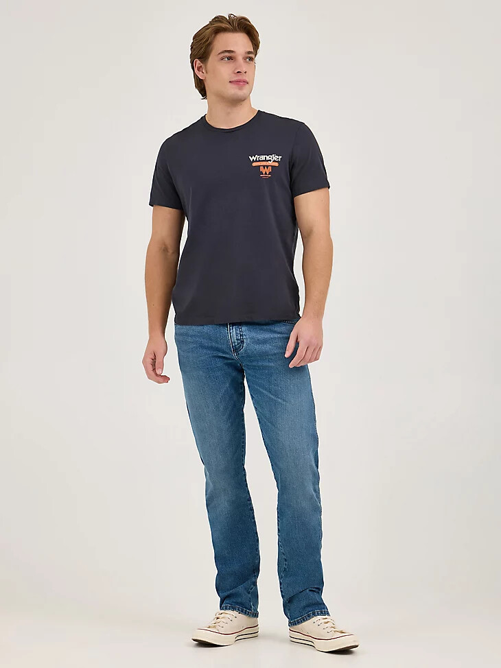 wrangler x whataburger herren-t-shirt „cowboy burgers – verwaschenes schwarz