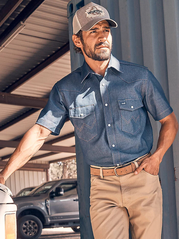 cowboy cut denim kurzarm-arbeitshemd im westernstil mit fester oberfläche farbe rigid indigo