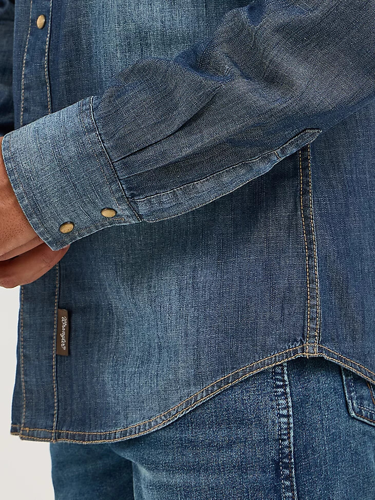 wrangler retro premium langarm-jeanshemd im western-stil mit druckknöpfen für herren blau
