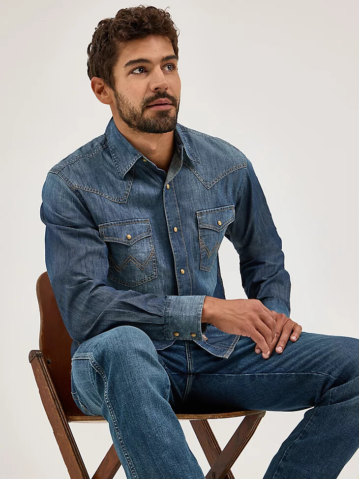 wrangler retro premium langarm-jeanshemd im western-stil mit druckknöpfen für herren blau