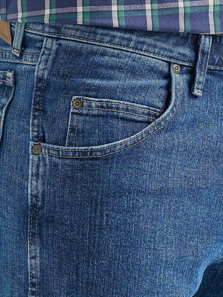 wrangler rugged wear performance series relaxed fit short medium stone