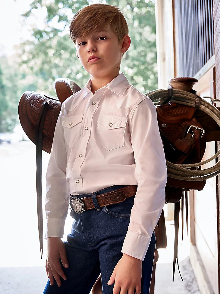 weißes langarmhemd im western-stil für jungen mit druckknöpfen