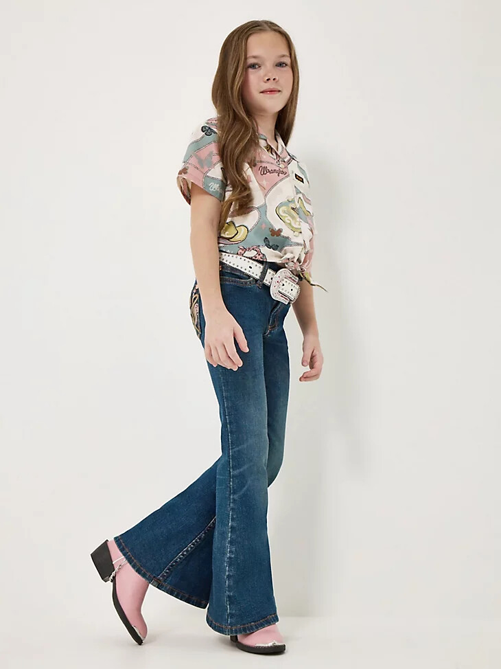 mädchen-schlaghosen von wrangler x lainey wilson mit stickerei boho-waschung